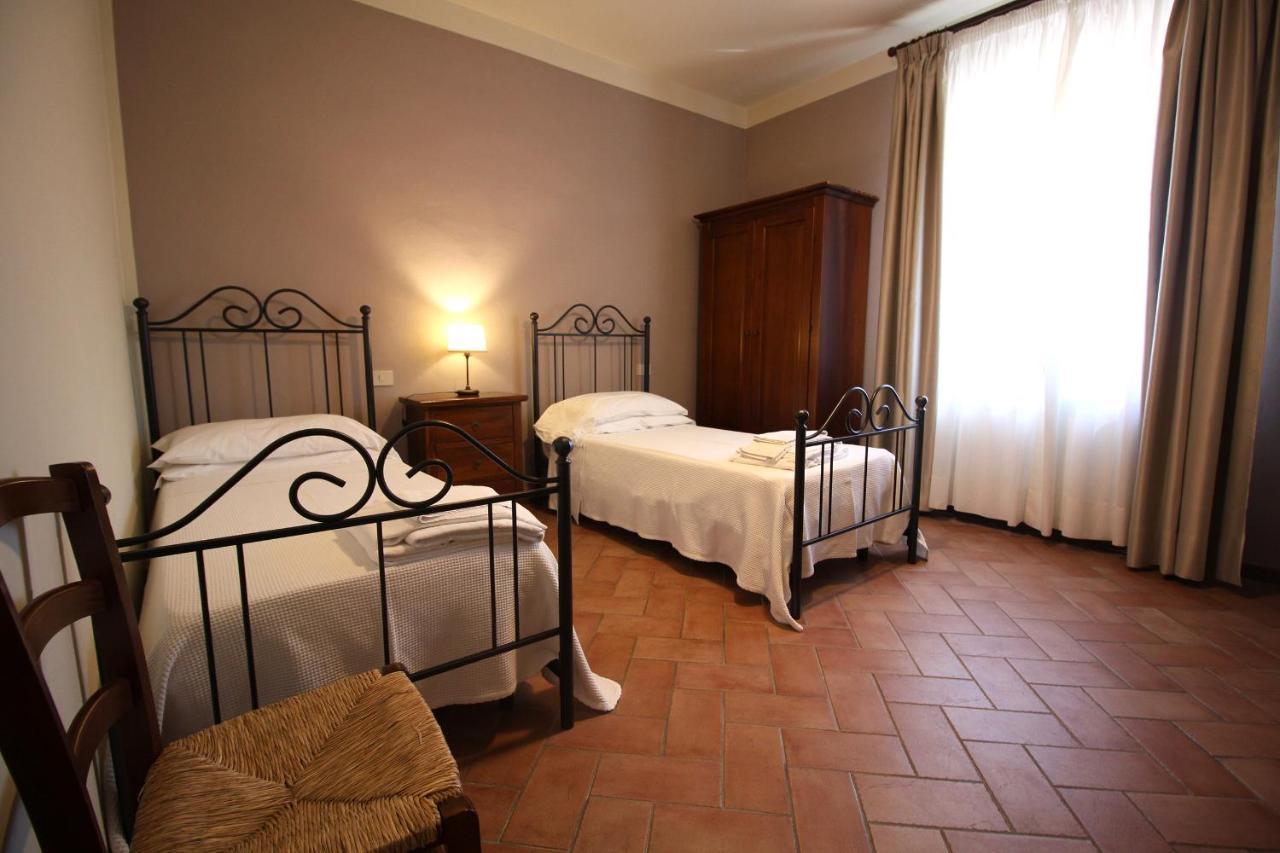 Agriturismo Casale Dello Sparviero Castellina in Chianti Exterior foto