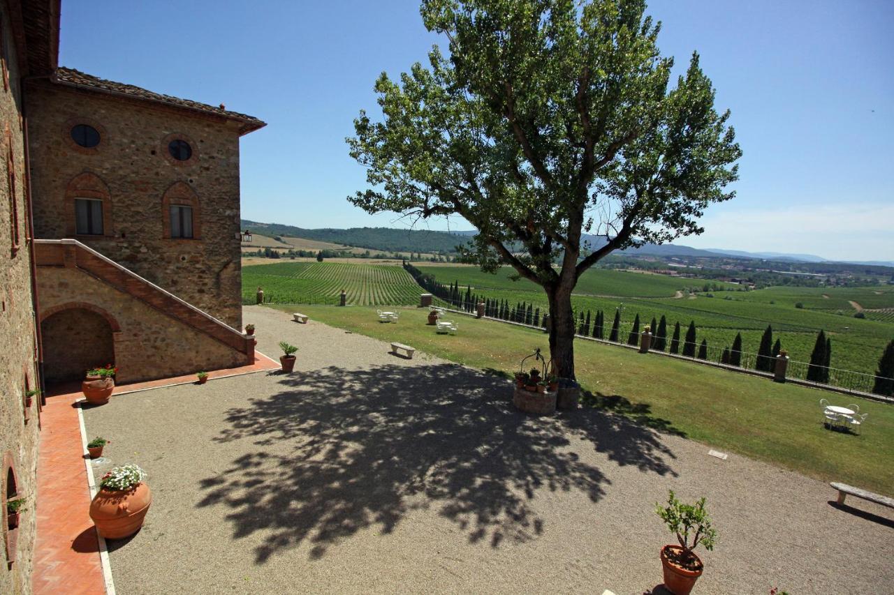 Agriturismo Casale Dello Sparviero Castellina in Chianti Exterior foto